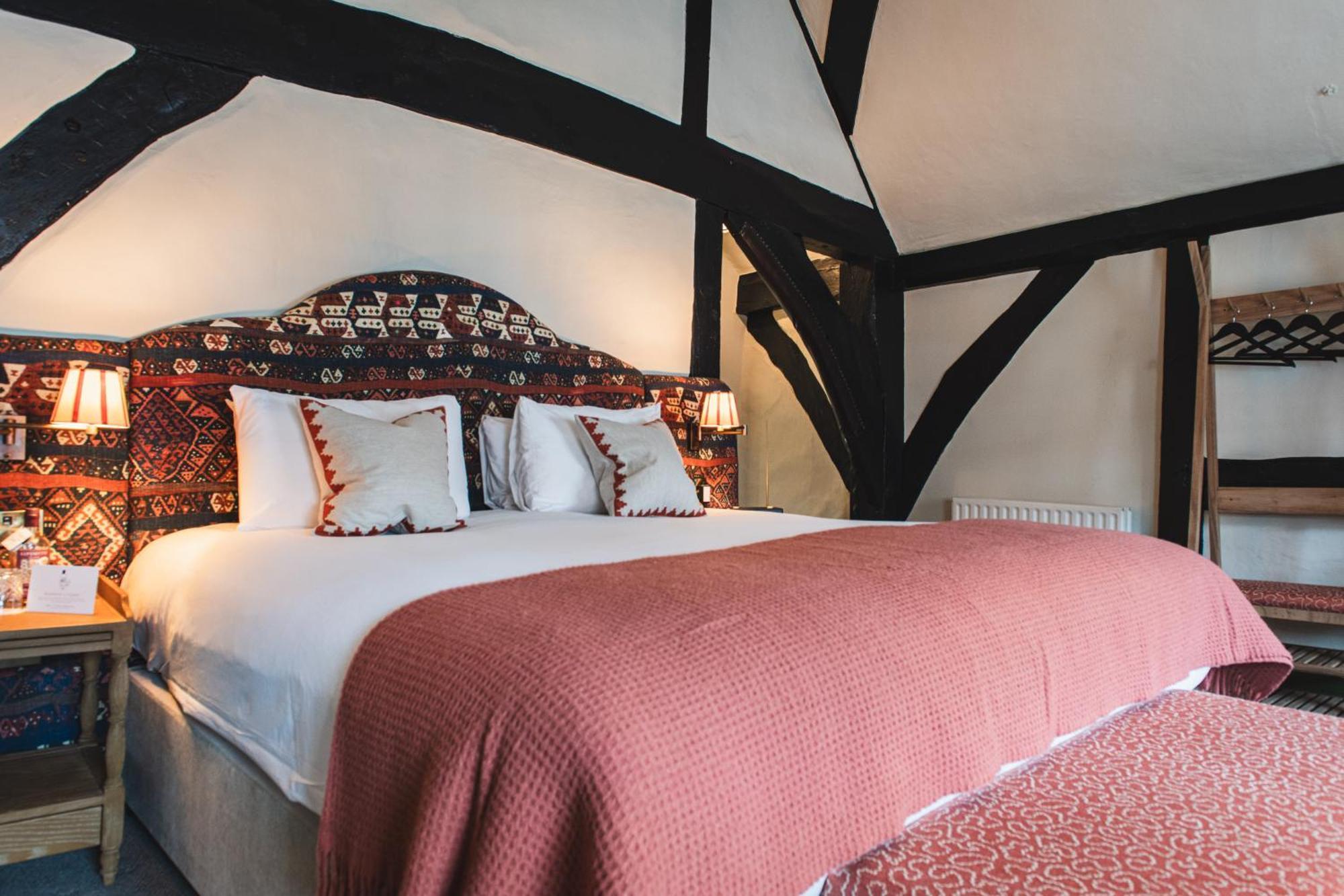 Bel And The Dragon-Odiham Hotel Ngoại thất bức ảnh