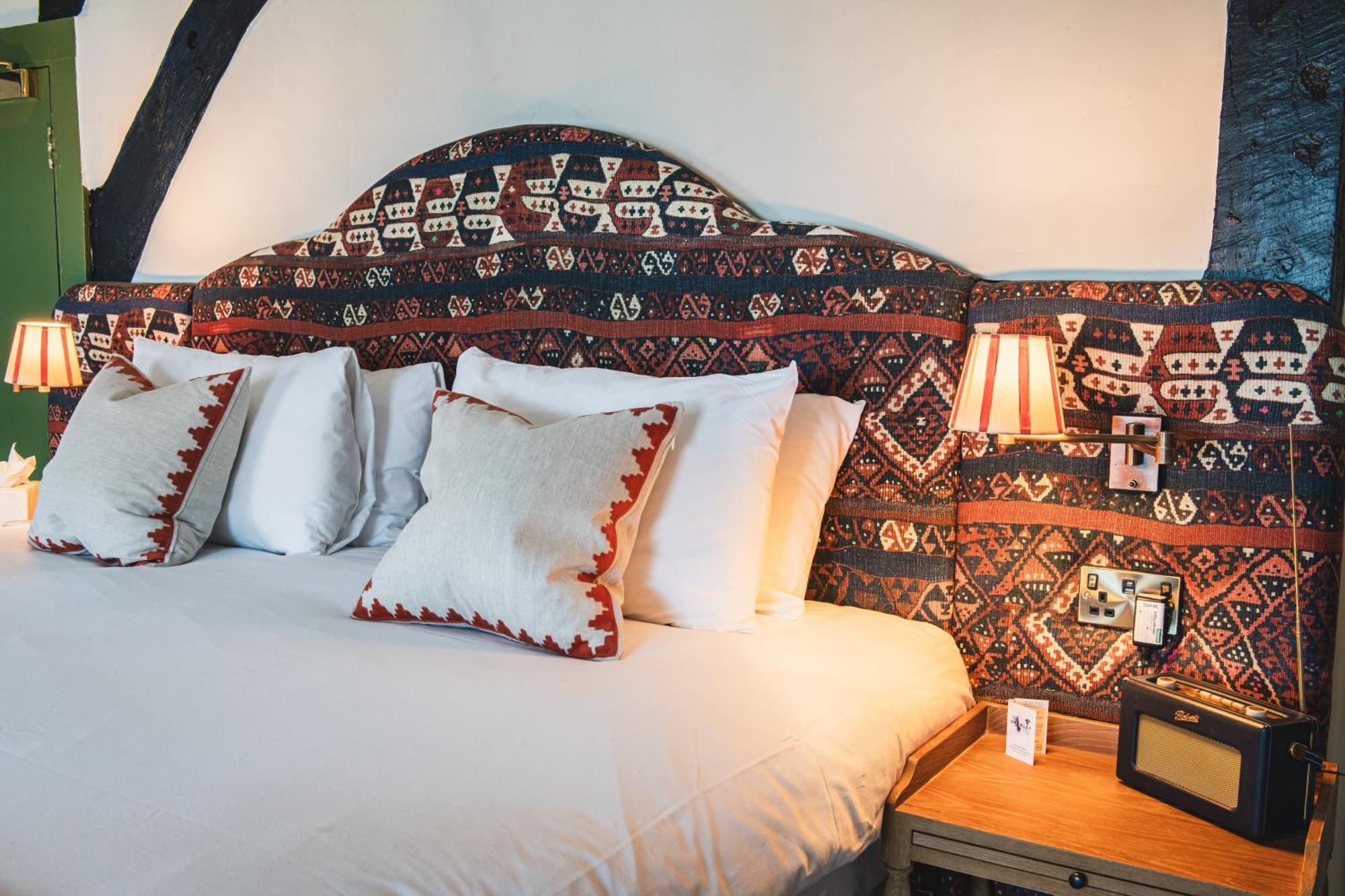 Bel And The Dragon-Odiham Hotel Ngoại thất bức ảnh
